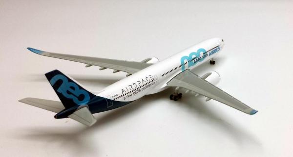 AIRBUS A330-900NEO 1/500